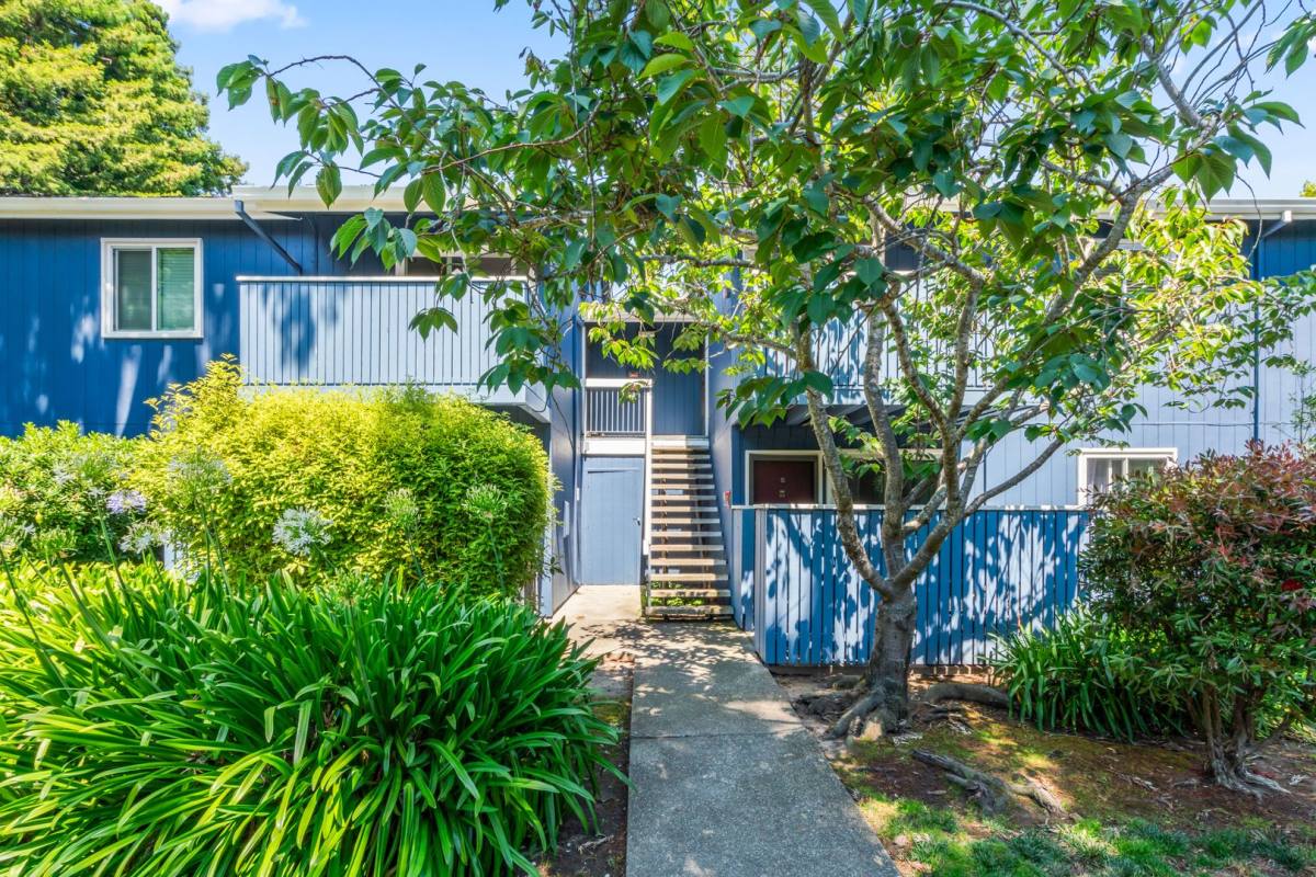 Condo for rent at 421 Piccadilly Place, San Bruno, CA 94066
