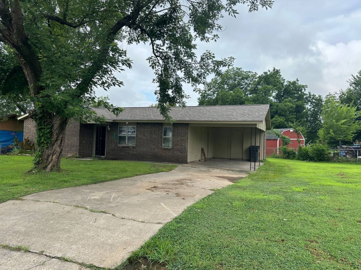 House for rent at 418 S 42nd, Van Buren, AR 72956