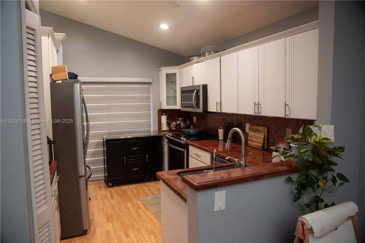 House for rent at 216 E Bayridge Dr, Fort Lauderdale, FL 33326