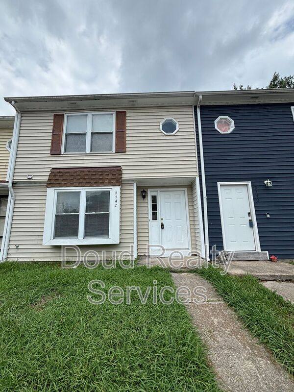 Townhouse for rent at 2742 Janice Lynn Court, Chesapeake, VA 23322
