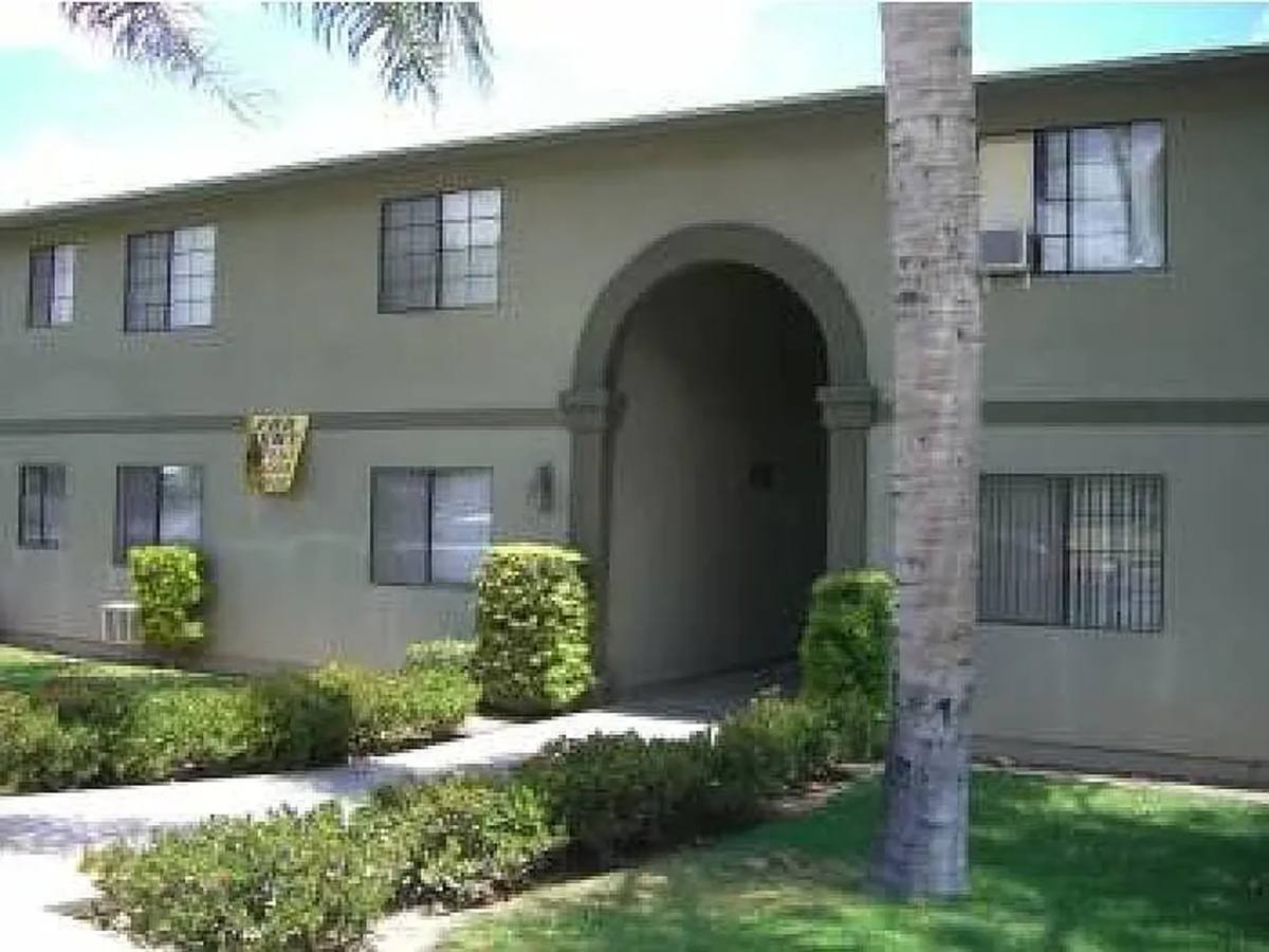 Apartment for rent at 1435 Circle City Dr, Corona, CA 92879