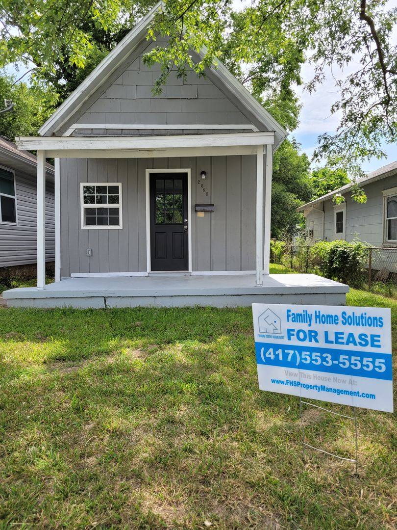 House for rent at 2008 N Ramsey, Springfield, MO 65802