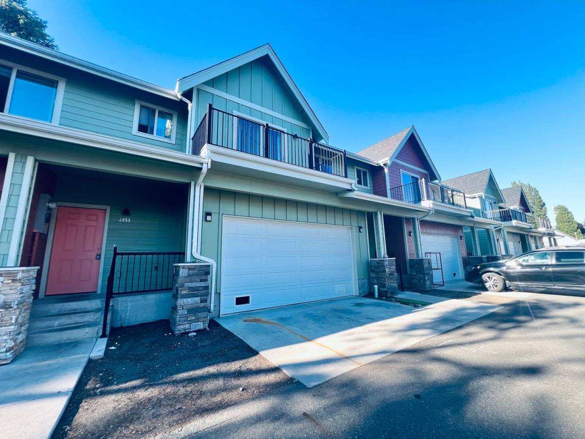 Townhouse for rent at 2057 Salam Loop, Ferndale, WA 98248