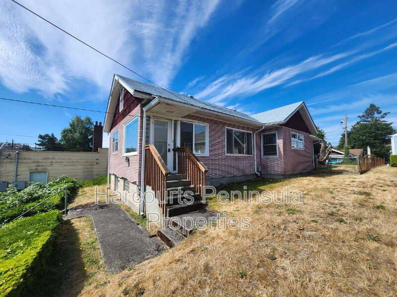 House for rent at 1311 Park Ave, Bremerton, WA 98337