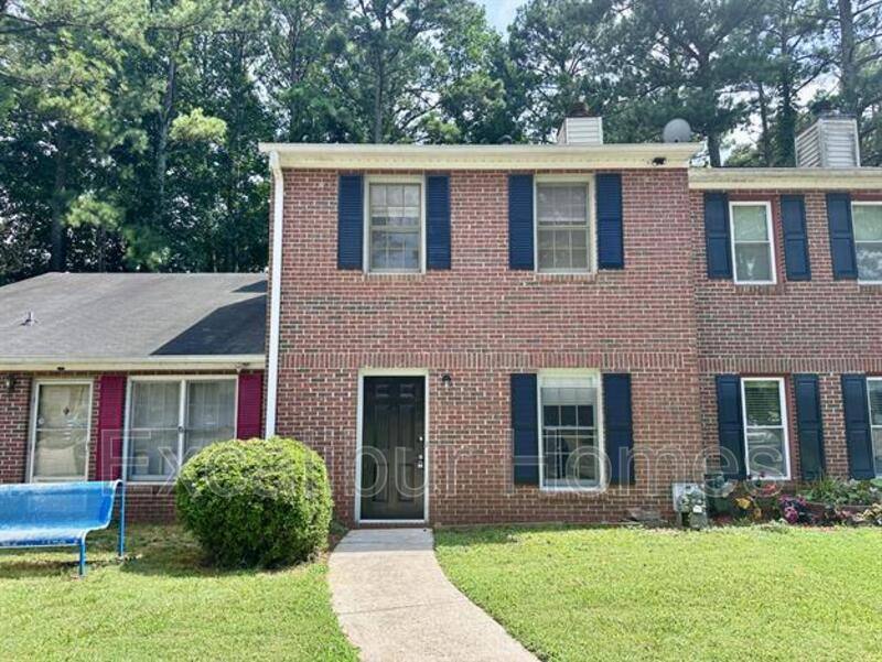 Townhouse for rent at 292 Timber Creek Lane, Marietta, GA 30060