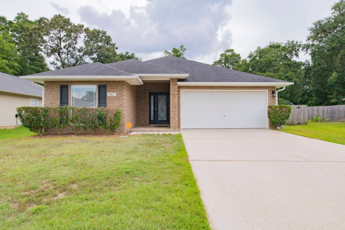 House for rent at 143 Creekview Dr, Pensacola, FL 32503