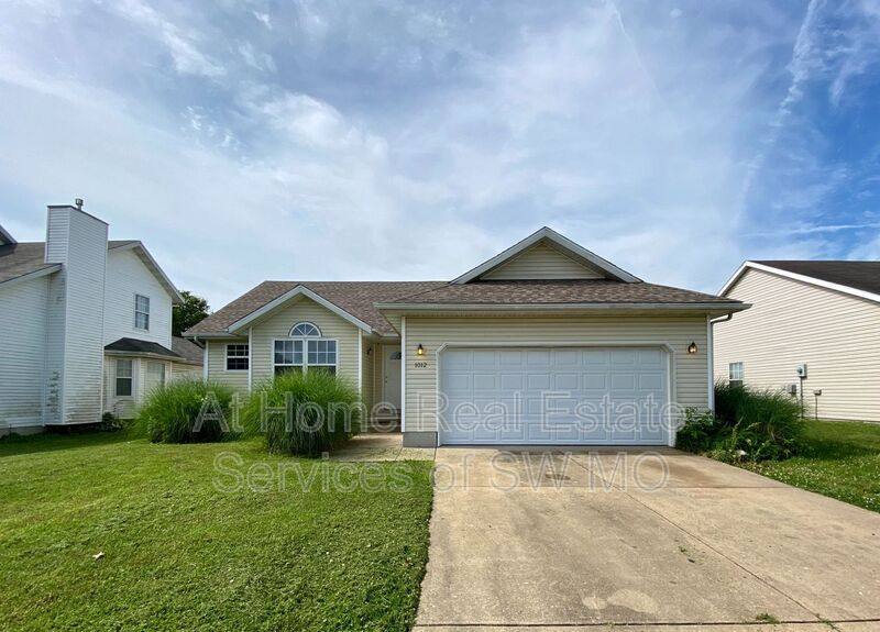 House for rent at 1012 W Birch, Nixa, MO 65714