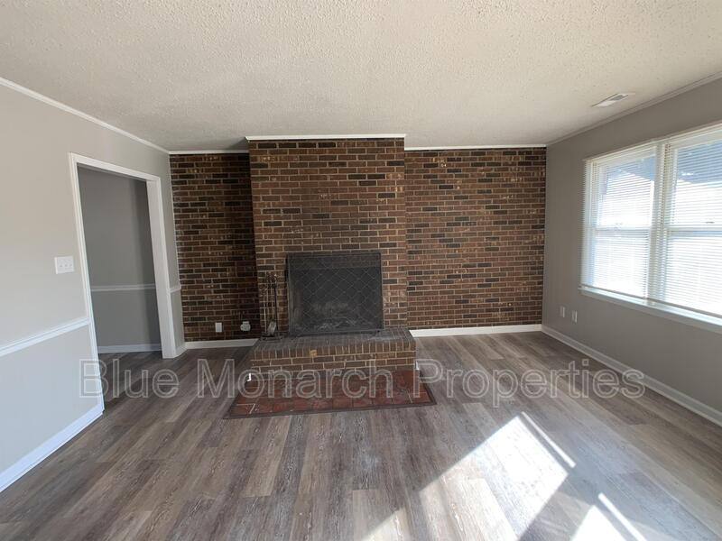 Apartment for rent at 221 Welch Ave #B, Gastonia, NC 28054