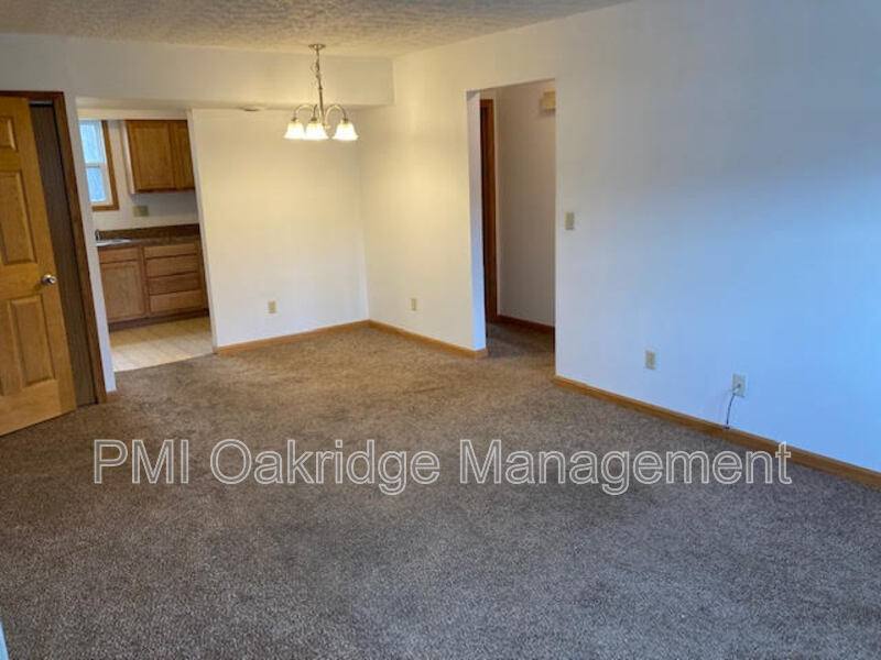 Apartment for rent at 1112 W Main St, Troy, OH 45373