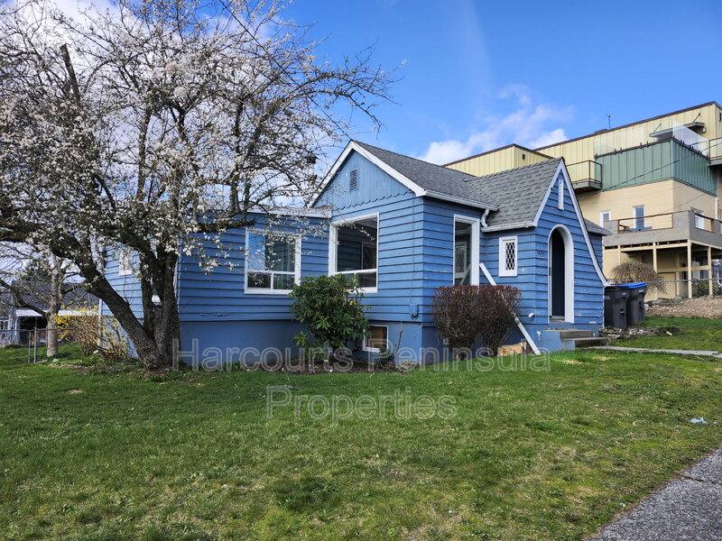House for rent at 1337 Ironsides Ave, Bremerton, WA 98310
