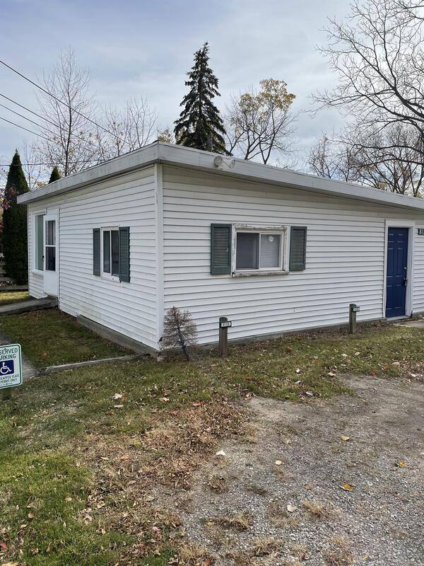 Apartment for rent at 8135 Macomb St, Grosse Ile, MI 48138