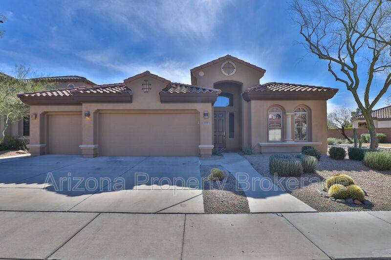 House for rent at 2021 W Gloria Lane, Phoenix, AZ 85085