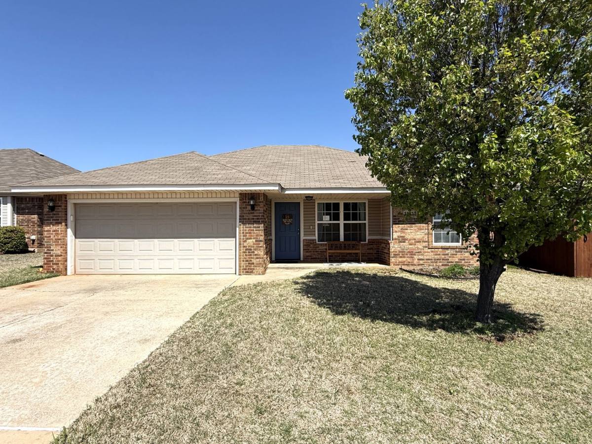 House for rent at 11813 NW 133rd St, Piedmont, OK 73078
