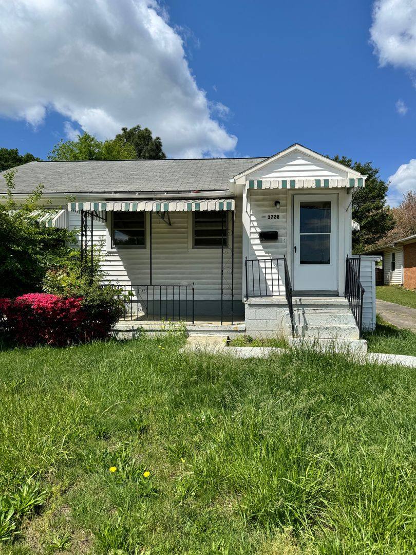 House for rent at 3728 Carver School Rd, Winston Salem, NC 27105