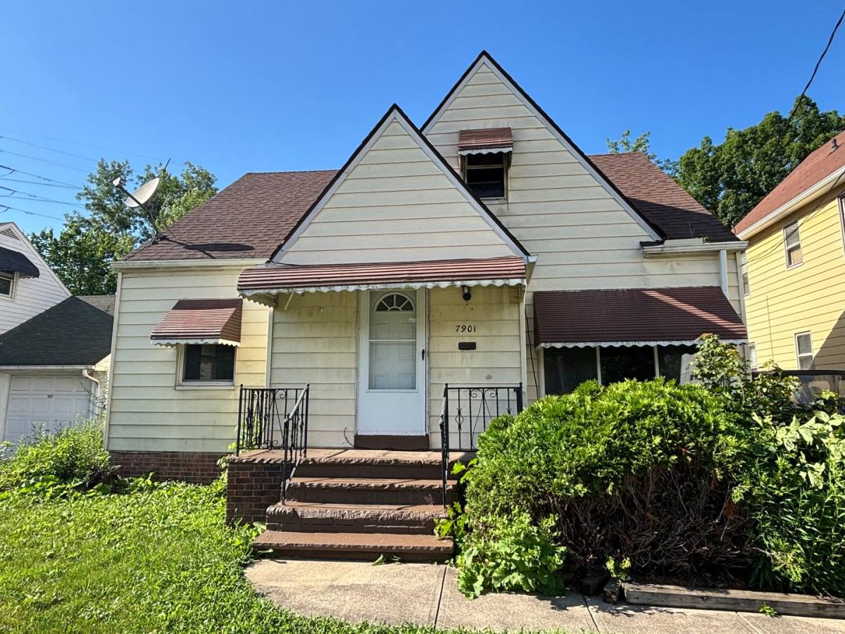 House for rent at 7901 Beman Ave, Cleveland, OH 44105