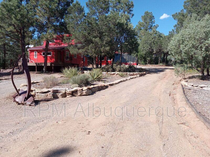 House for rent at 64 McMillen Rd, Tijeras, NM 87059