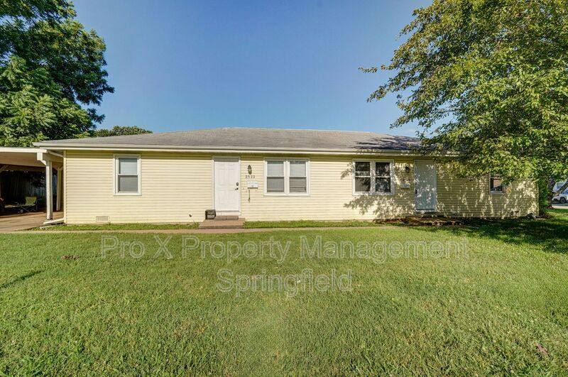Apartment for rent at 2524 S Jefferson Ave, Springfield, MO 65807