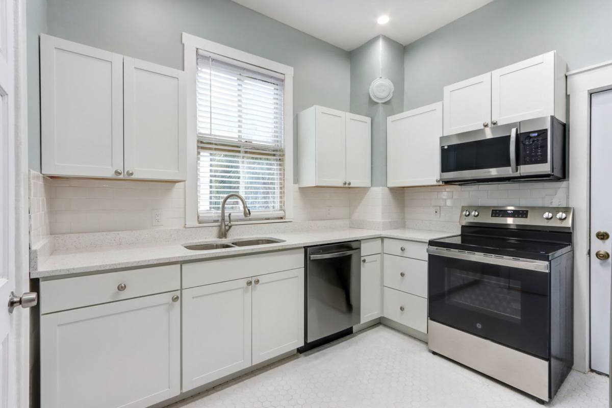 Apartment for rent at 23 Mastick Steet - St, Savannah, GA 31404