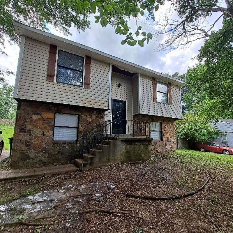 House for rent at 3785 Walsingham Dr, Memphis, TN 38128