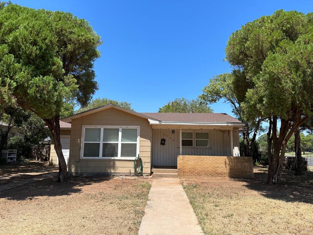 House for rent at 2504 44th St, Lubbock, TX 79413