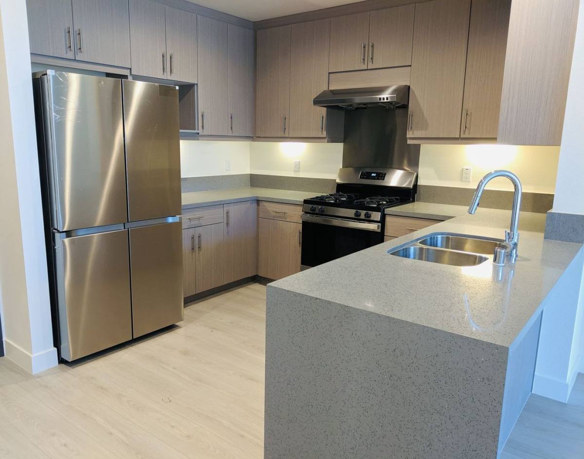 Apartment for rent at 168 S Monterey St #409, Alhambra, CA 91801