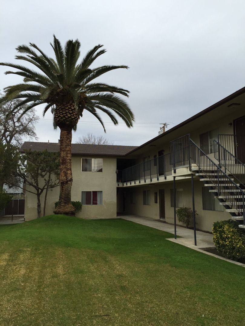 Apartment for rent at 130 E Tenth St, Hanford, CA 93230
