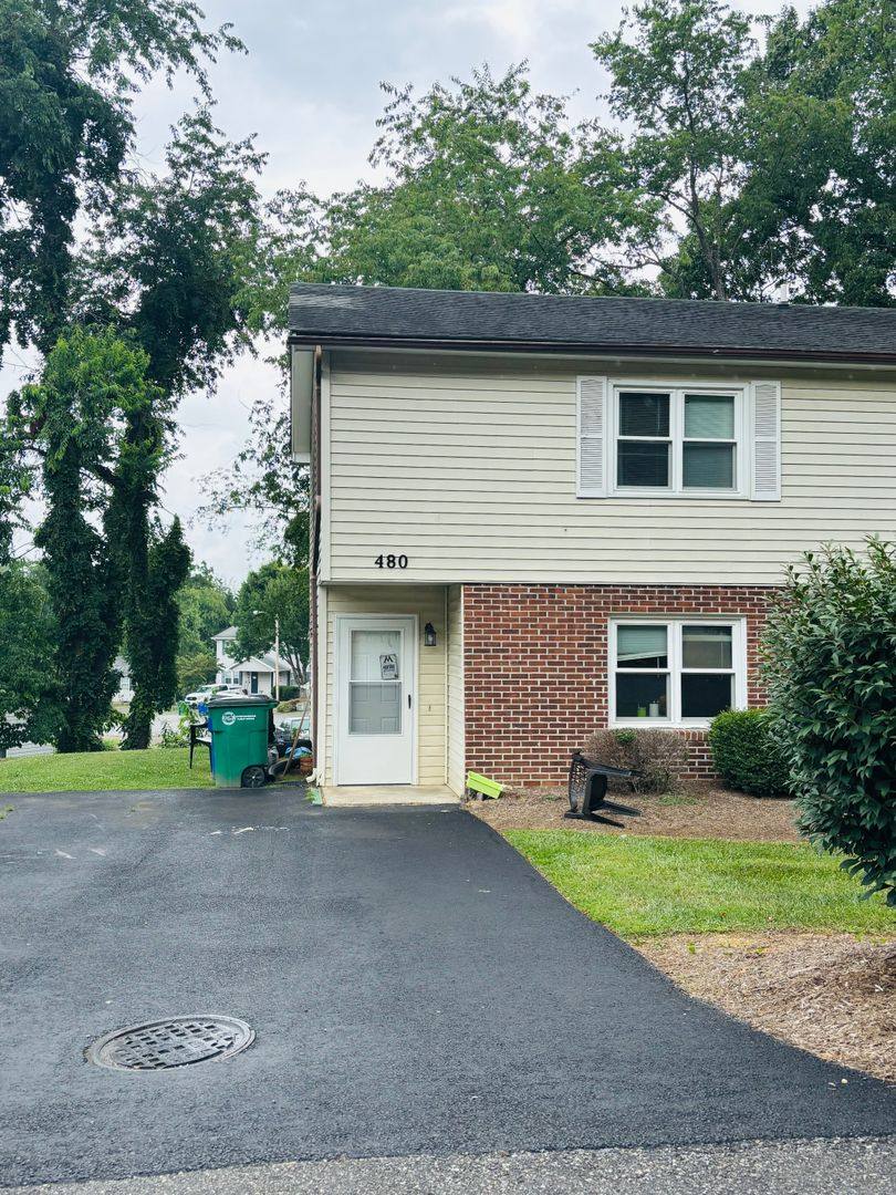 Apartment for rent at 445 Miller Court, Christiansburg, VA 24073