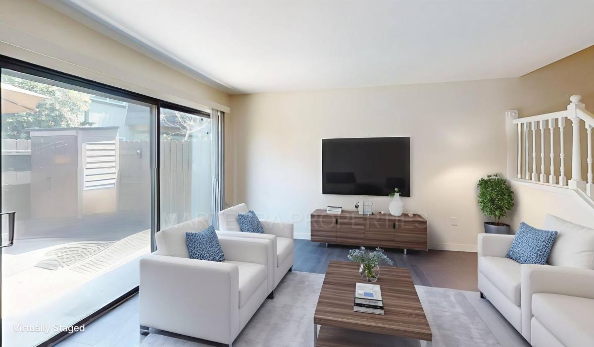 Townhouse for rent at 1643 Iowa St, Costa Mesa, CA 92626