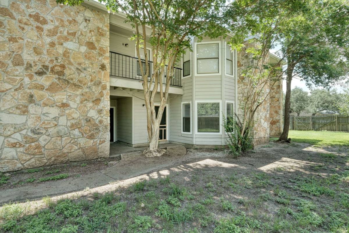 Apartment for rent at 8804 Schick Rd, Austin, TX 78729