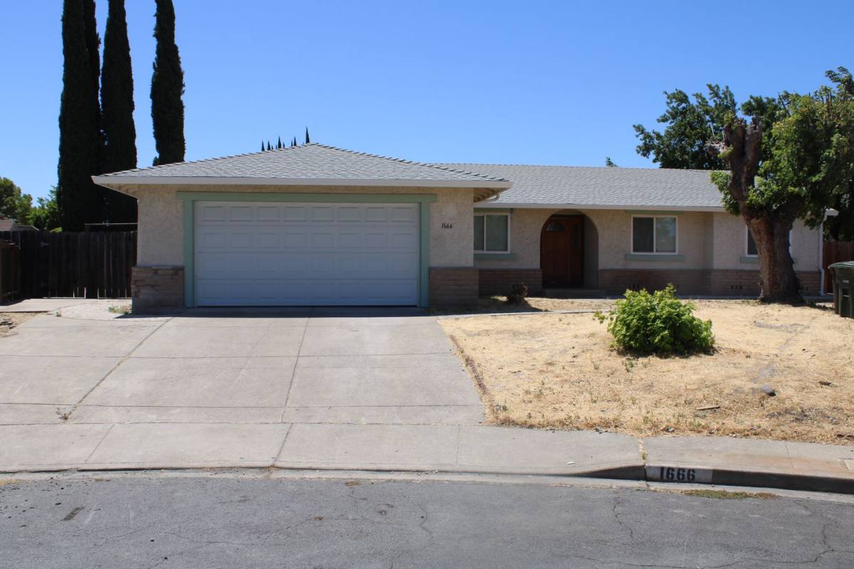 House for rent at 1666 Woodland Dr, Pittsburg, CA 94565