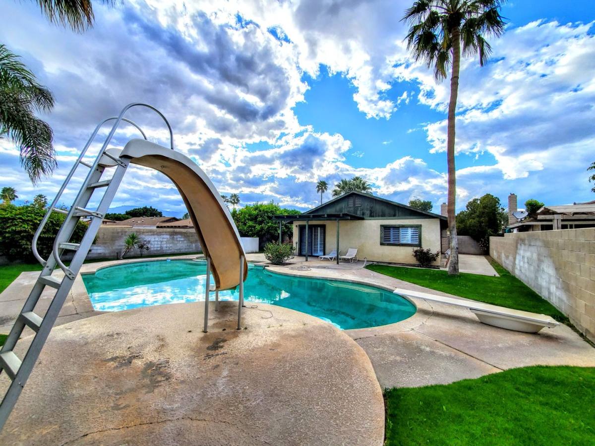 House for rent at 42800 Virginia Ave, Palm Desert, CA 92211