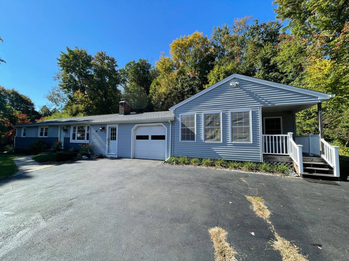 House for rent at 85 Brentwood Dr, Cheshire, CT 06410
