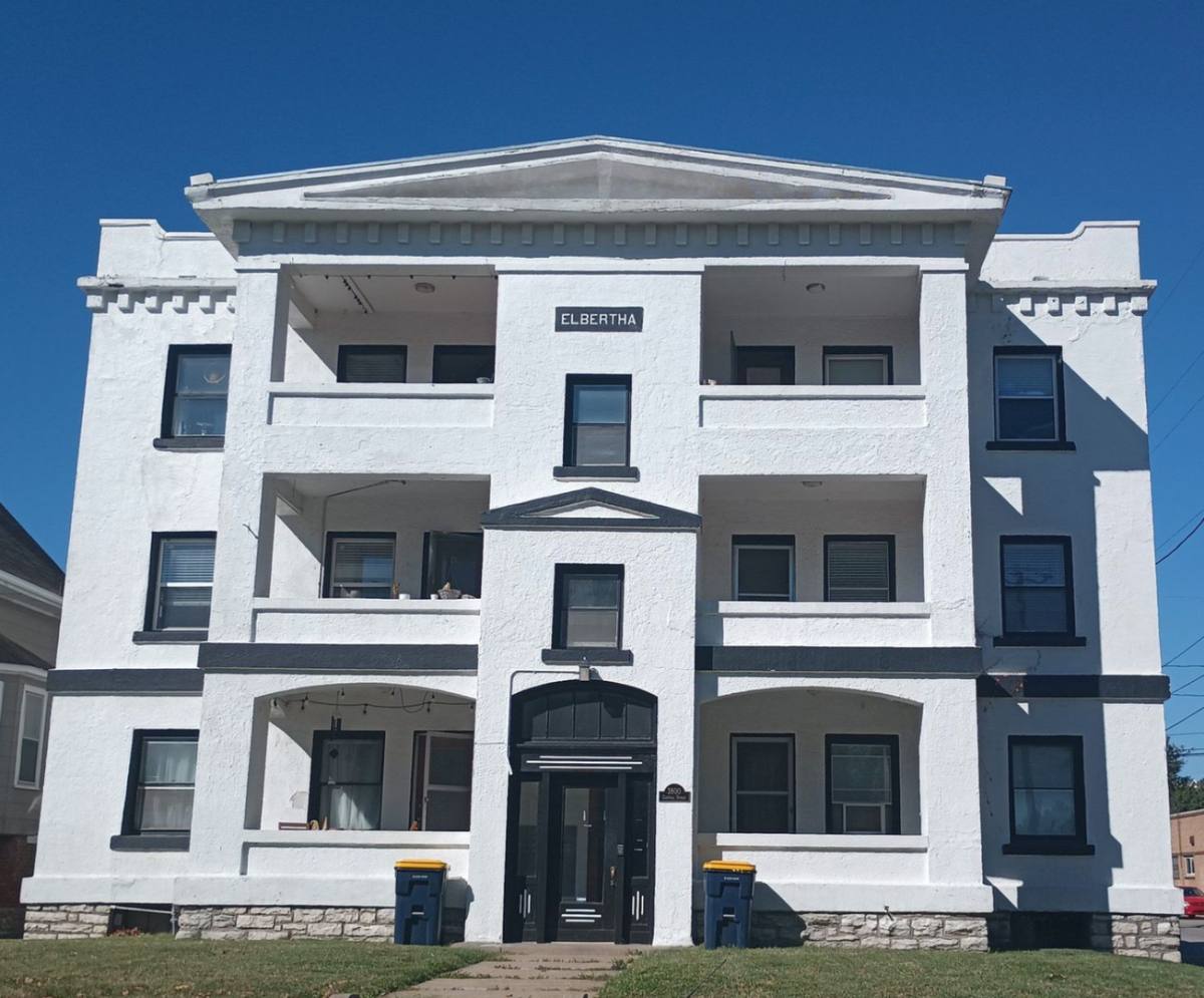 Apartment for rent at 3800 Central St #3N, Kansas City, MO 64111