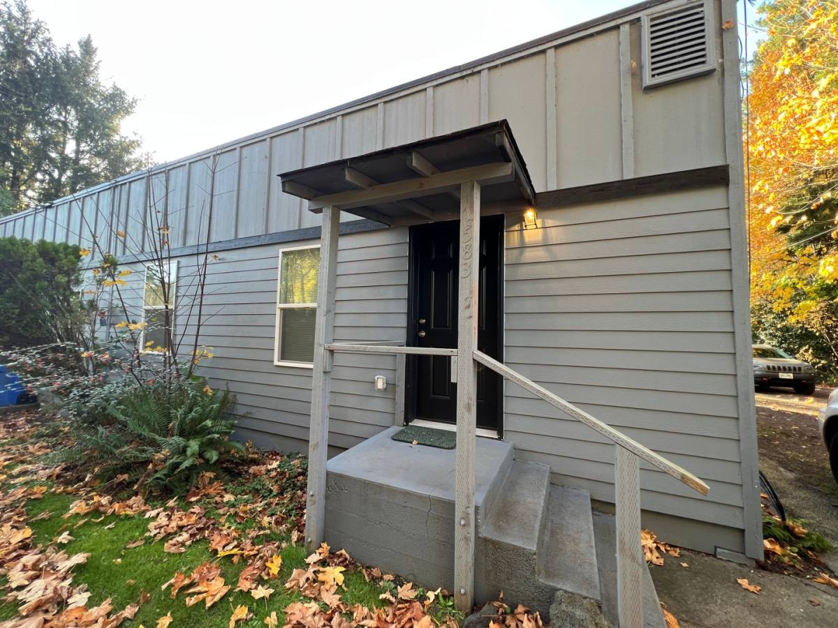 Apartment for rent at 583 N Main, Toledo, OR 97391