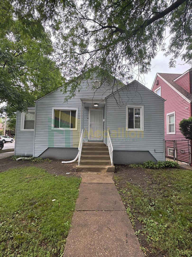 House for rent at 101 W 124th St, Chicago, IL 60628