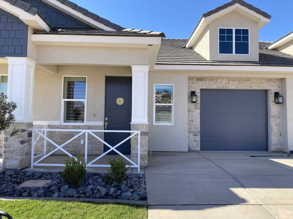 Apartment for rent at 3942 S Bedford Place, Washington, UT 84780