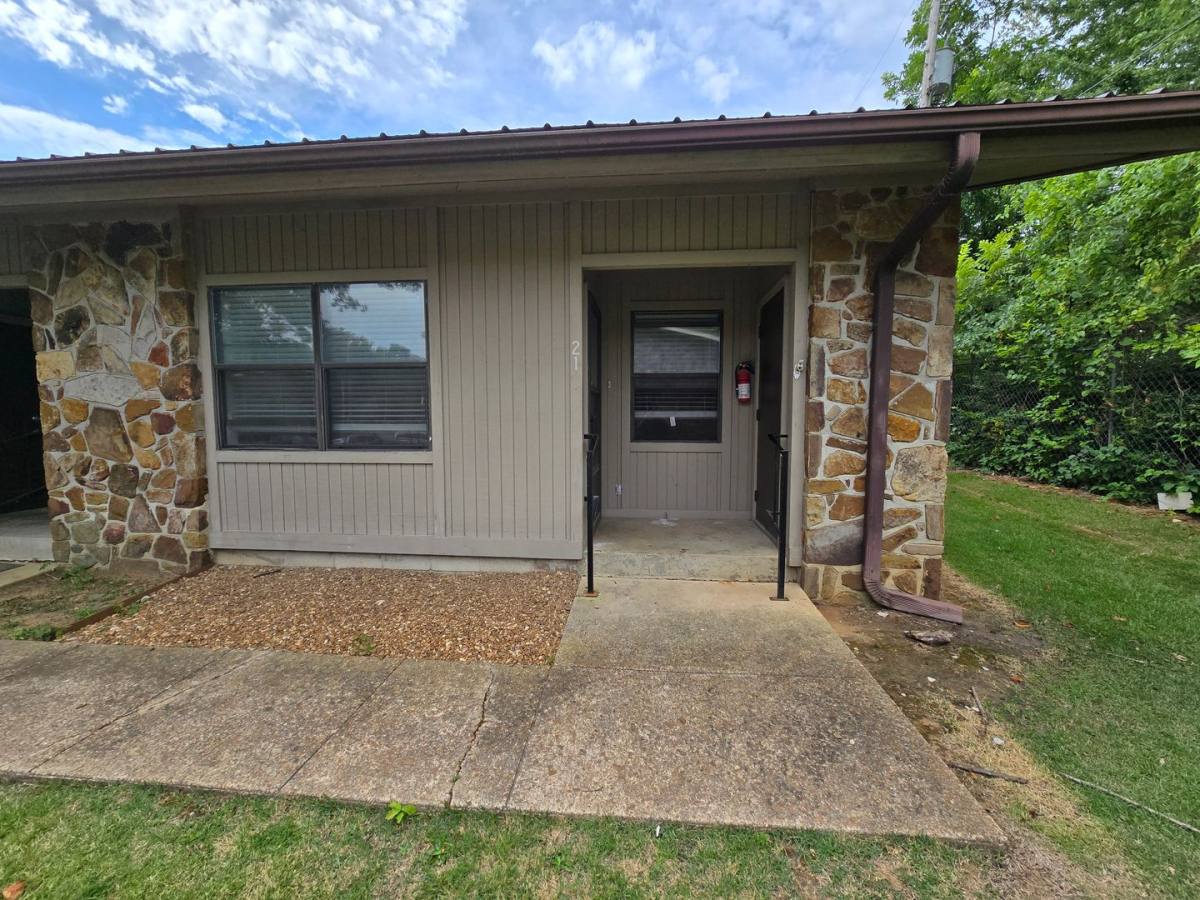 Apartment for rent at 330 17th St #21, Batesville, AR 72501