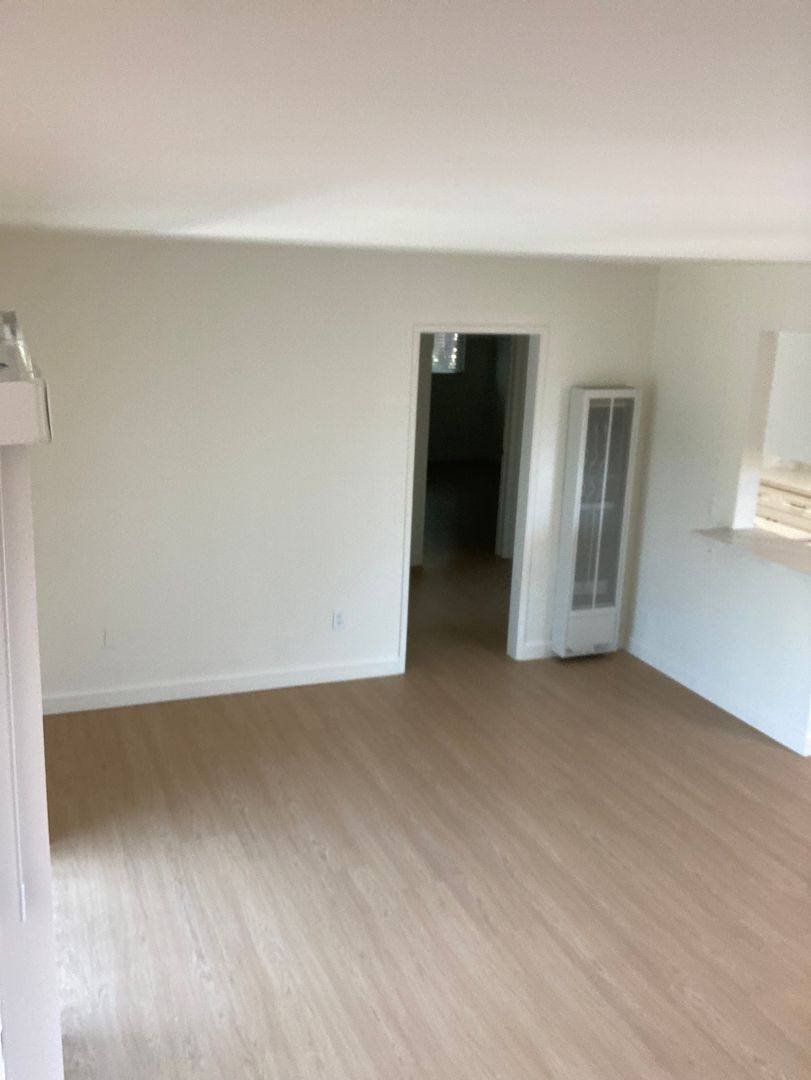 Apartment for rent at 851 Gladys Ave, Long Beach, CA 90804