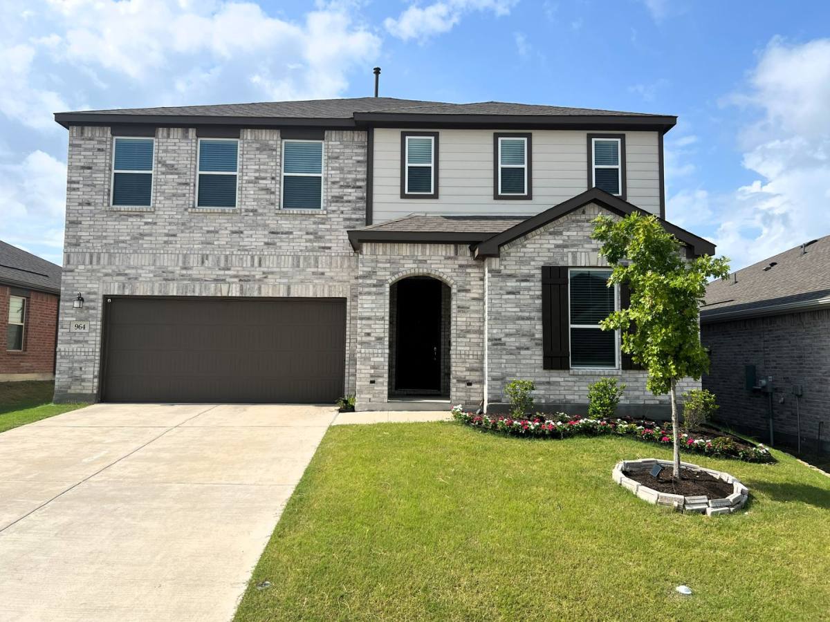 House for rent at 964 Burnett Dr, Aubrey, TX 76227