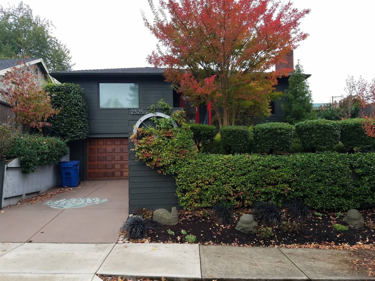 House for rent at 2325 High St SE, Salem, OR 97302