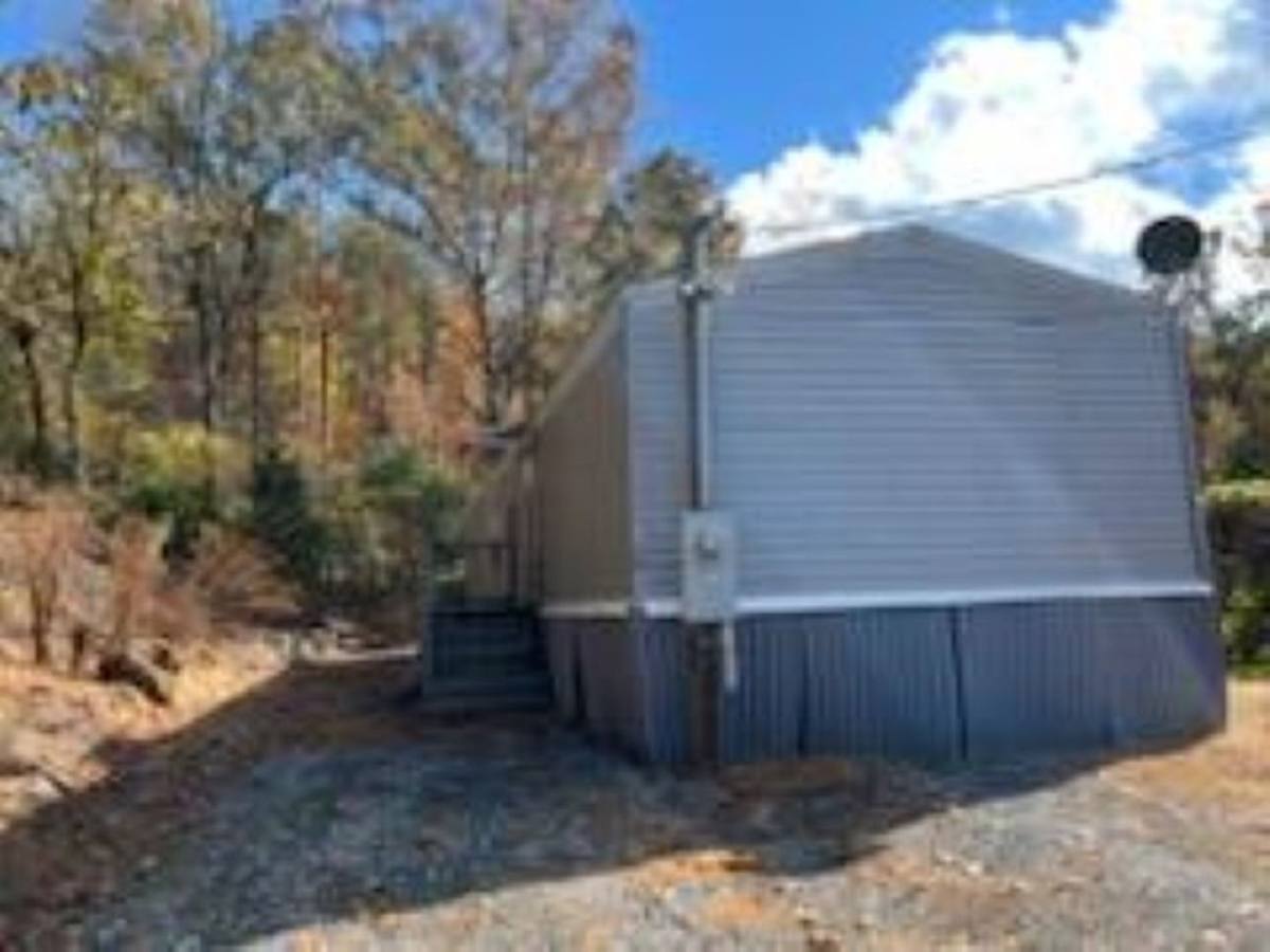 House for rent at 140 Grape Cove Rd, Sylva, NC 28779