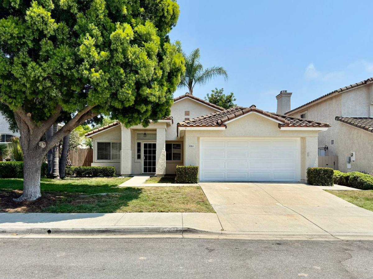 House for rent at 844 Essence Ave, Oceanside, CA 92057