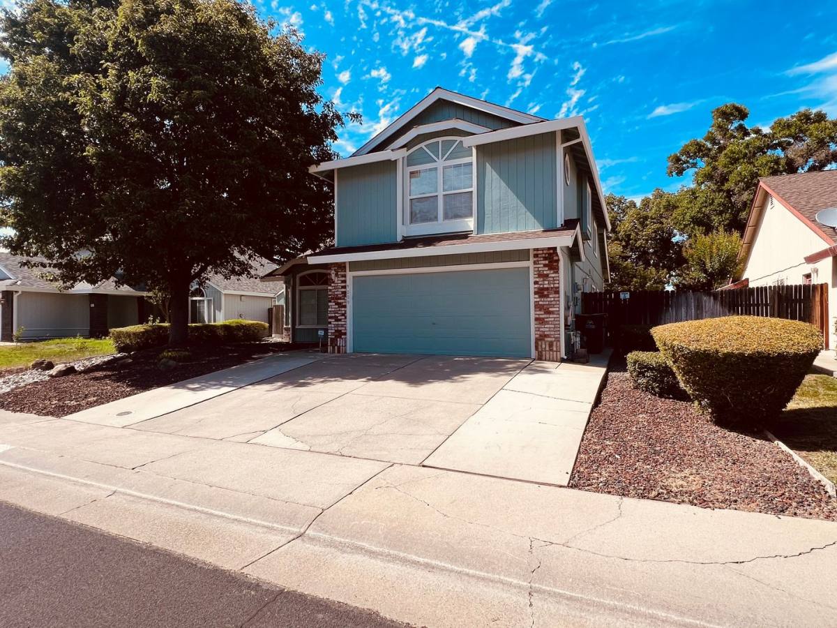 House for rent at 9009 Paso Robles Way, Elk Grove, CA 95758