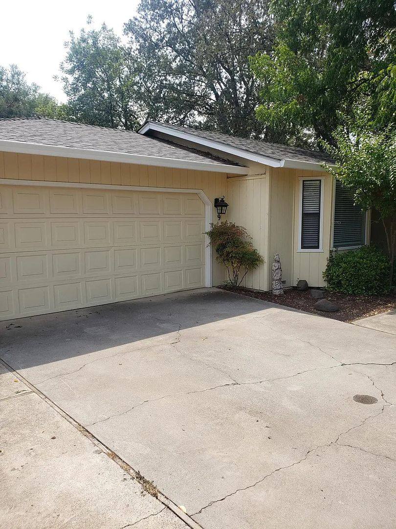 House for rent at 9 Hillary Lane, Chico, CA 95973