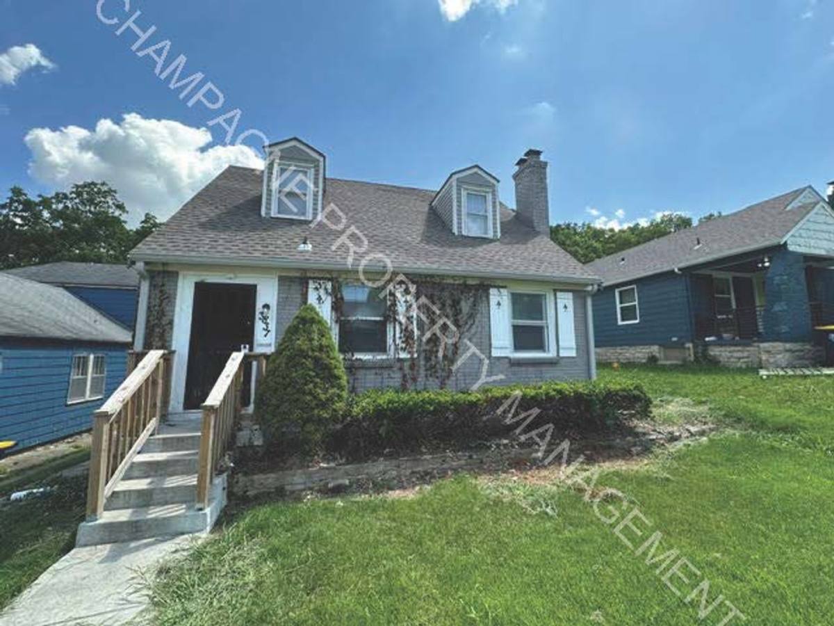 House for rent at 3837 E 60th Terrace, Kansas City, MO 64130
