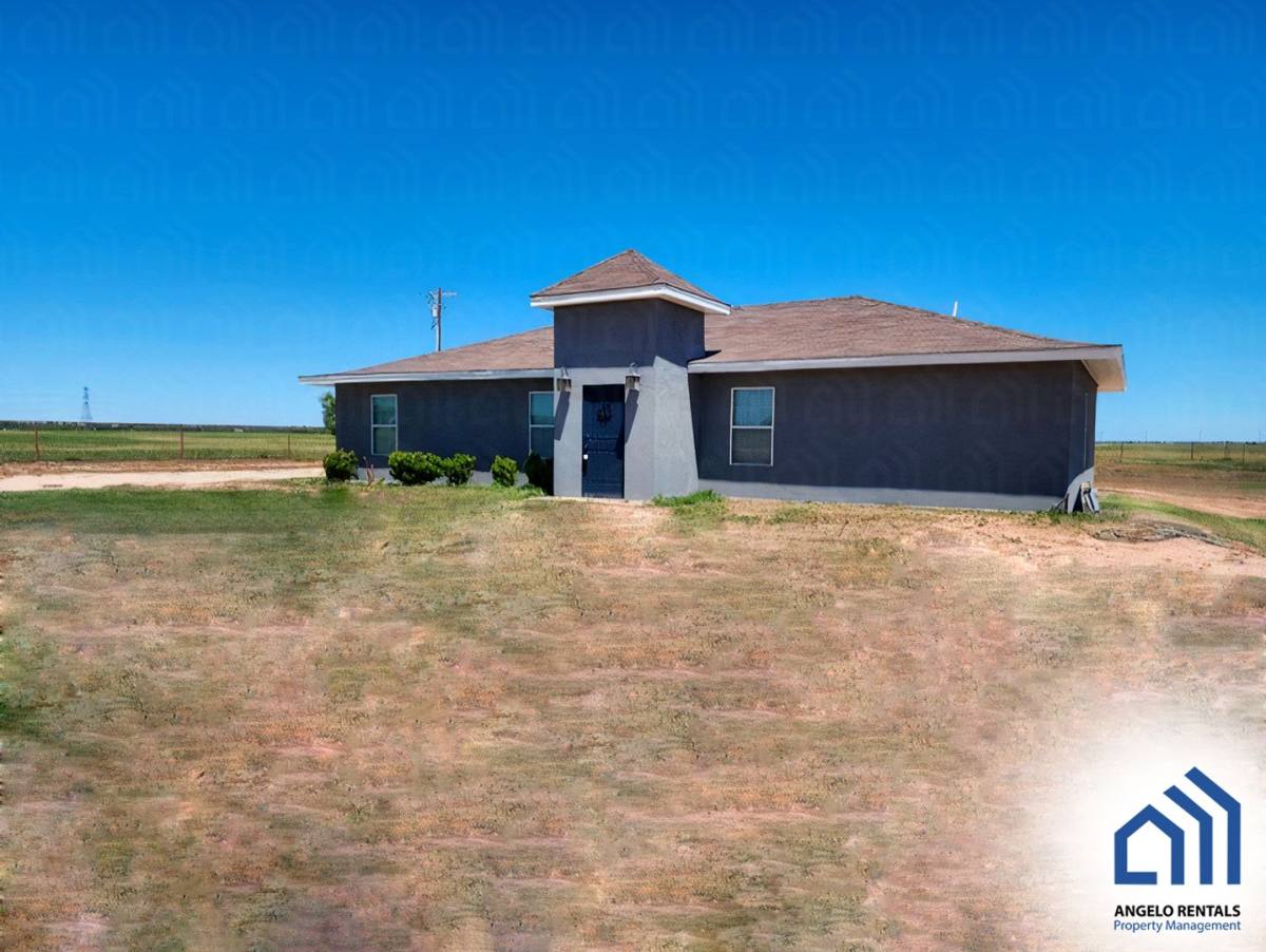 House for rent at 5792 City Farm Rd, San Angelo, TX 76905
