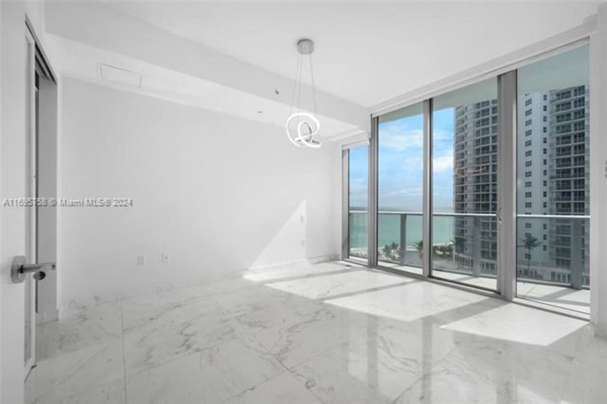 Apartment for rent at 17475 Collins Ave Appt #603, North Miami Beach, FL 33160