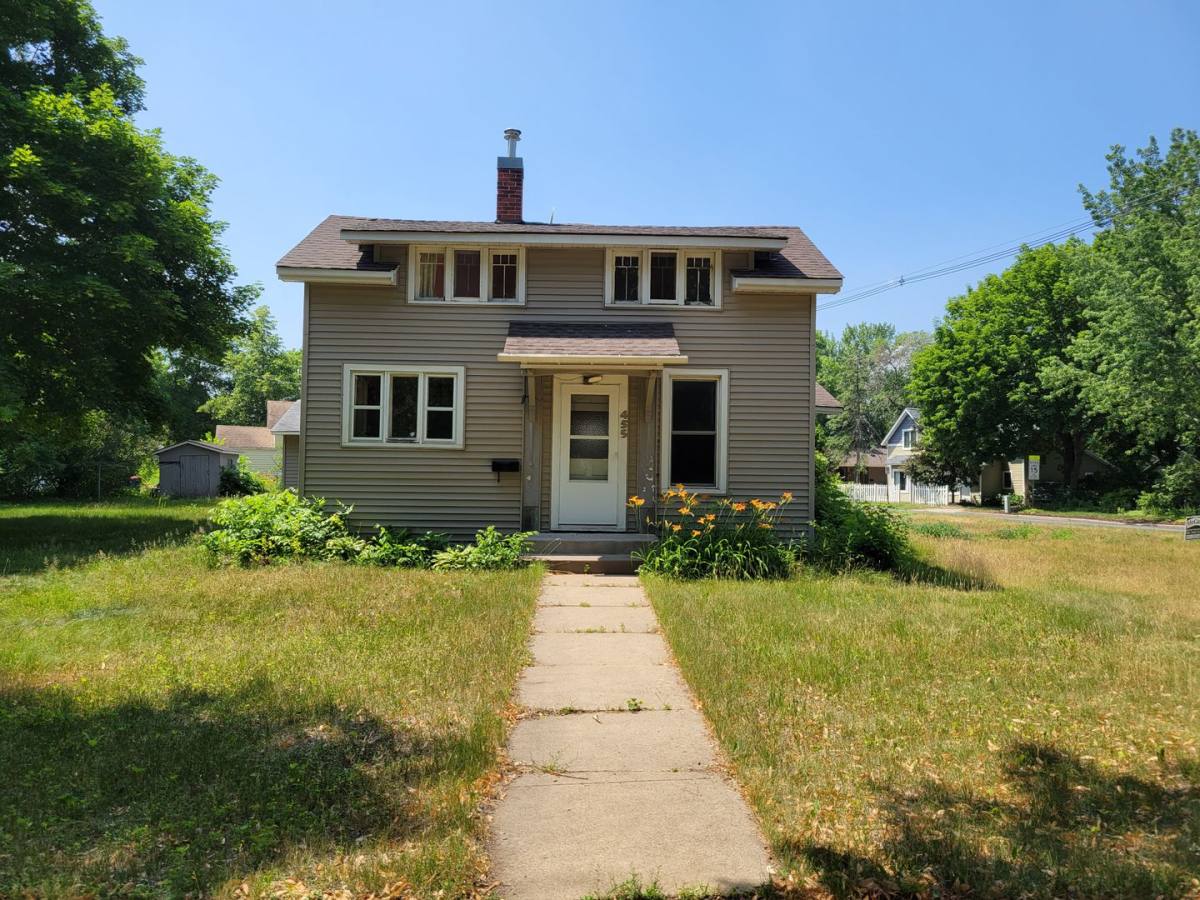 House for rent at 455 N 4th St, River Falls, WI 54022