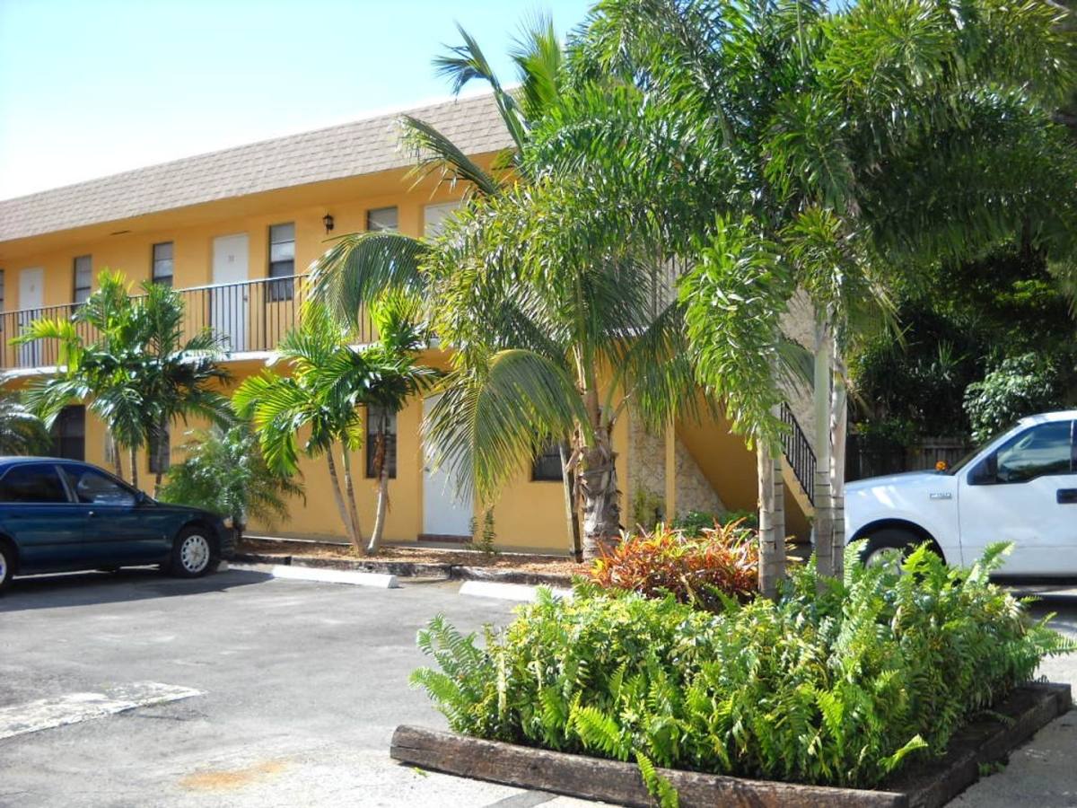Apartment for rent at 1078 NE 39th St, Fort Lauderdale, FL 33334