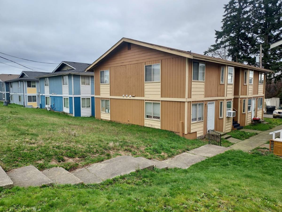 Apartment for rent at 3327 S Asotin St, Tacoma, WA 98418